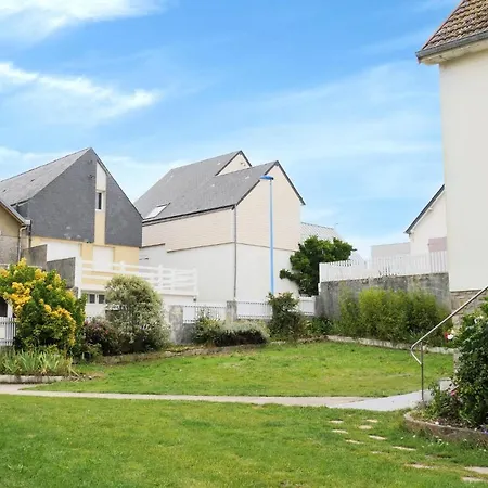 4 Bedroom Beautiful In *