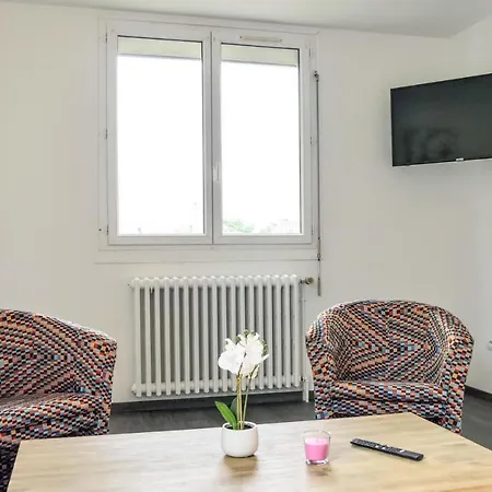 4 Bedroom Beautiful In *